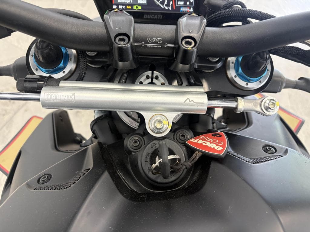 DUCATI STREETFIGHTER V4 S – photo 15 sur 20