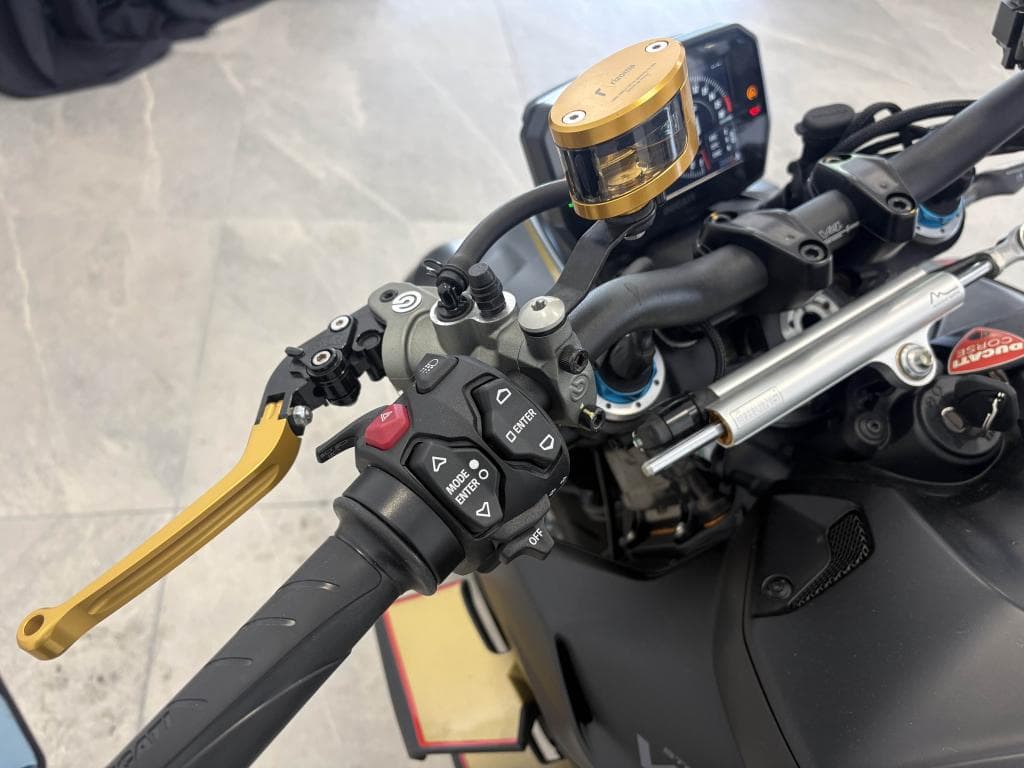DUCATI STREETFIGHTER V4 S – photo 16 sur 20