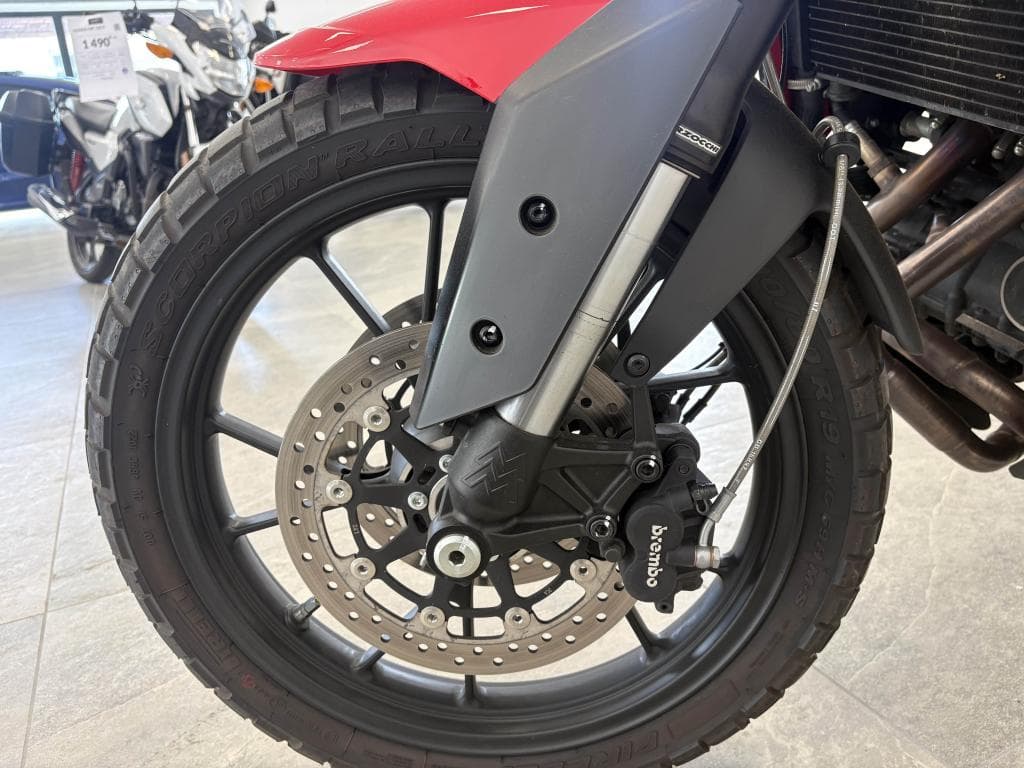 MORINI X-CAPE – photo 13 sur 20