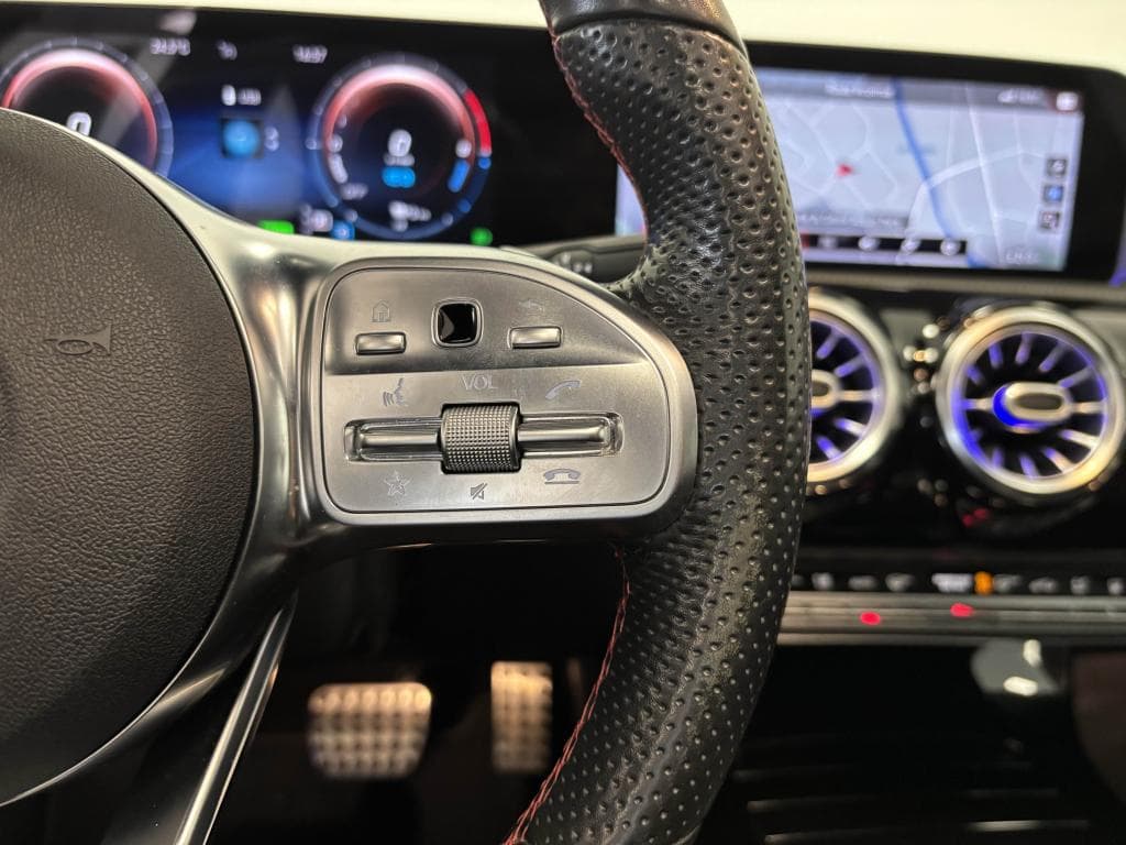 MERCEDES CLA – photo 17 sur 26