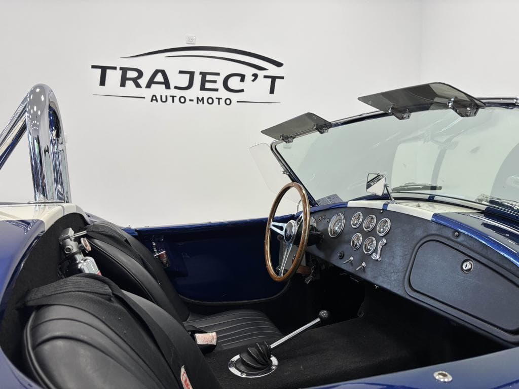 AC COBRA – photo 16 sur 24
