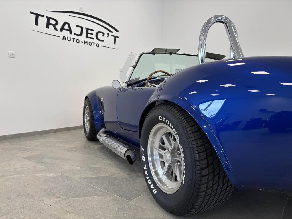 AC COBRA – photo 9 sur 24