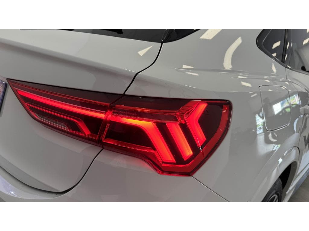 AUDI Q3 – photo 15 sur 37