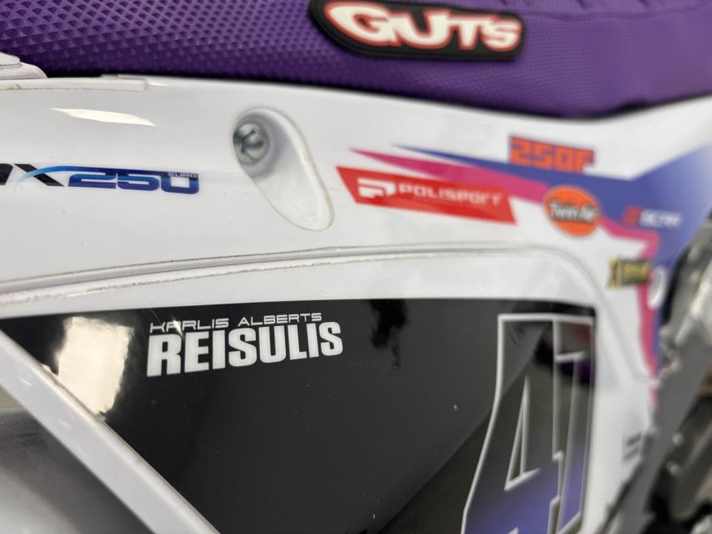 YAMAHA YZ250F – photo 12 sur 20