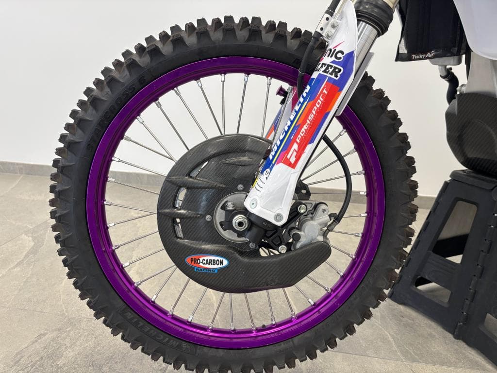 YAMAHA YZ250F – photo 18 sur 20