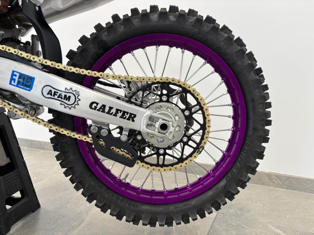 YAMAHA YZ250F – photo 19 sur 20