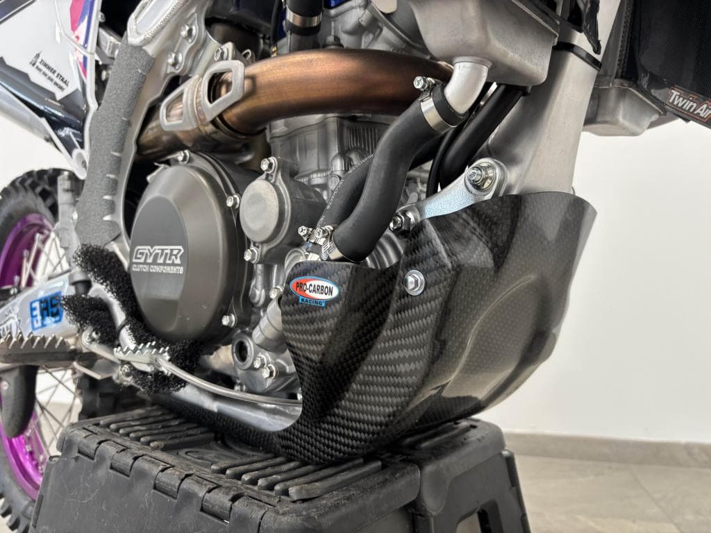 YAMAHA YZ250F – photo 7 sur 20