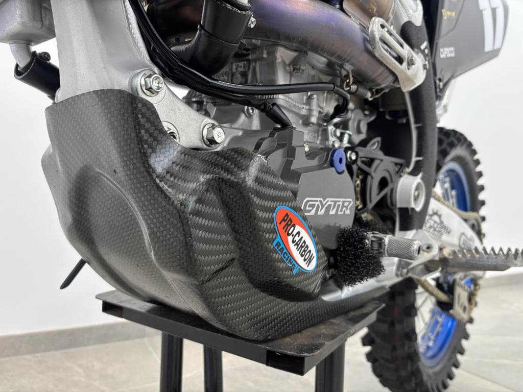 YAMAHA YZF – photo 10 sur 20