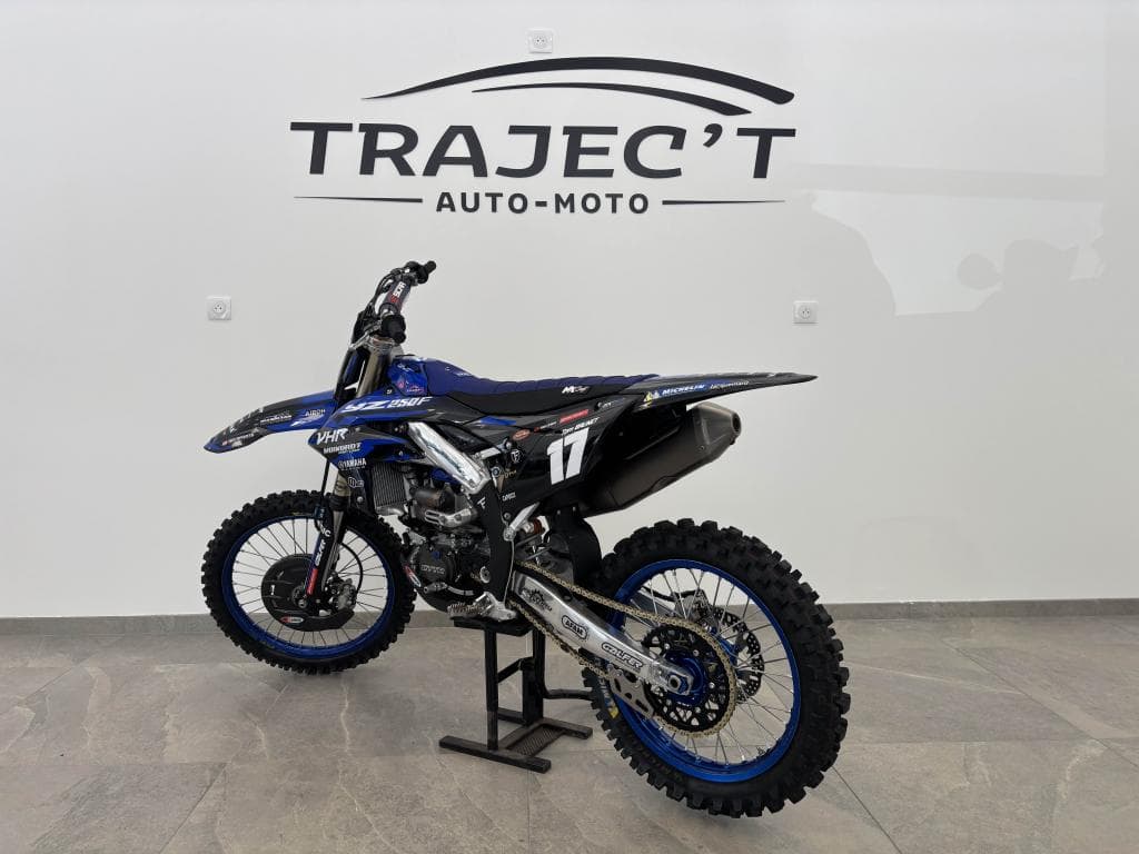 YAMAHA YZF – photo 3 sur 20