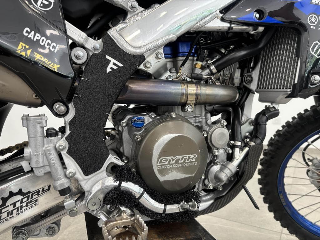 YAMAHA YZF – photo 6 sur 20