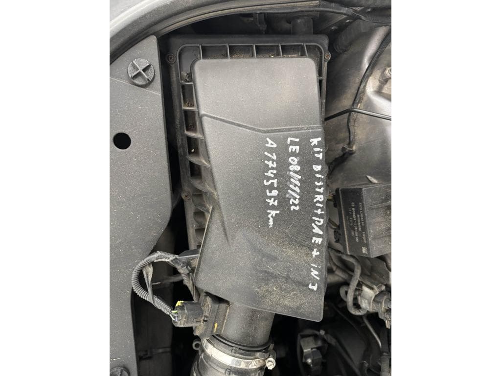 LAND ROVER RANGE ROVER SPORT – photo 42 sur 43
