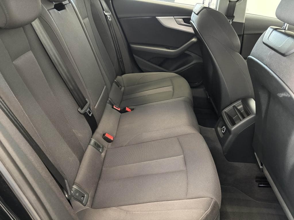 AUDI A4 – photo 19 sur 29