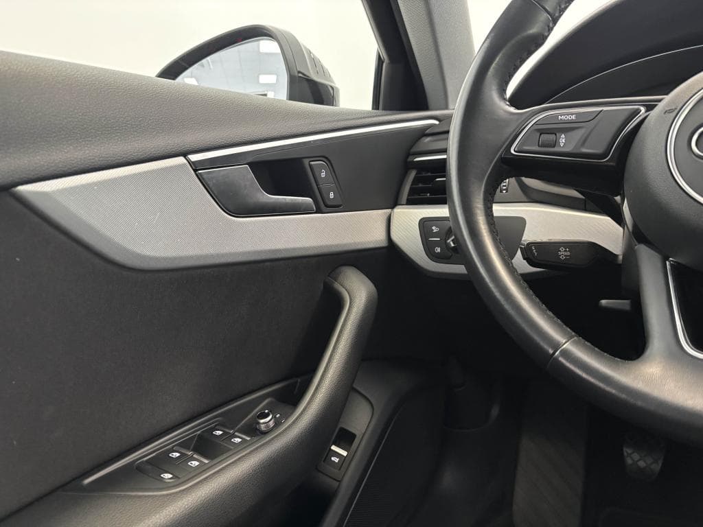 AUDI A4 – photo 22 sur 29