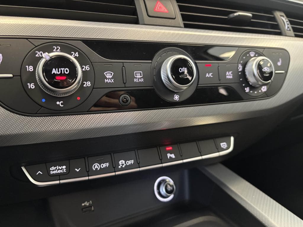 AUDI A4 – photo 23 sur 29