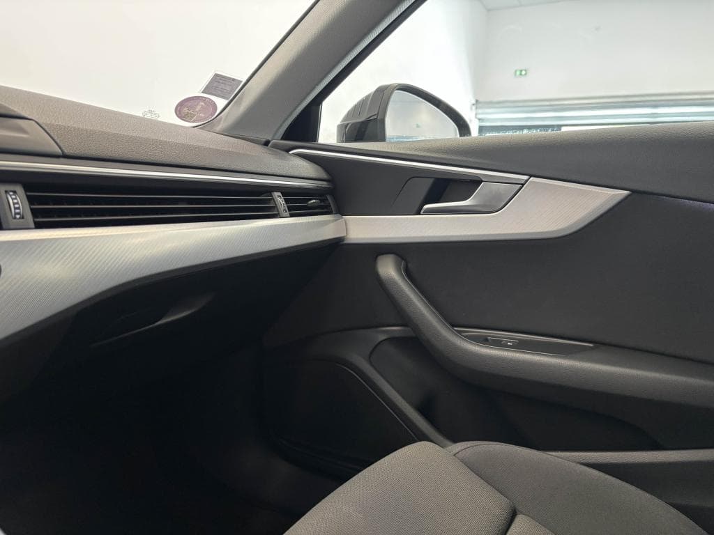 AUDI A4 – photo 28 sur 29