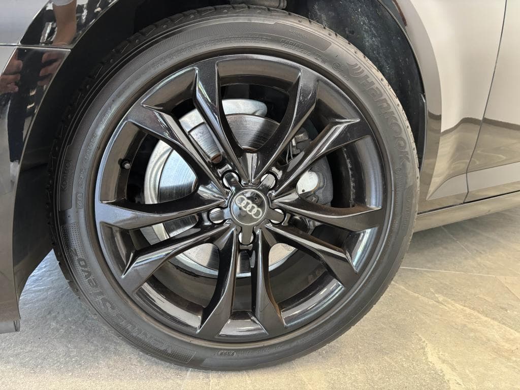 AUDI A4 – photo 7 sur 29