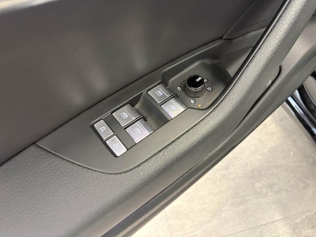 AUDI A6 AVANT – photo 23 sur 30