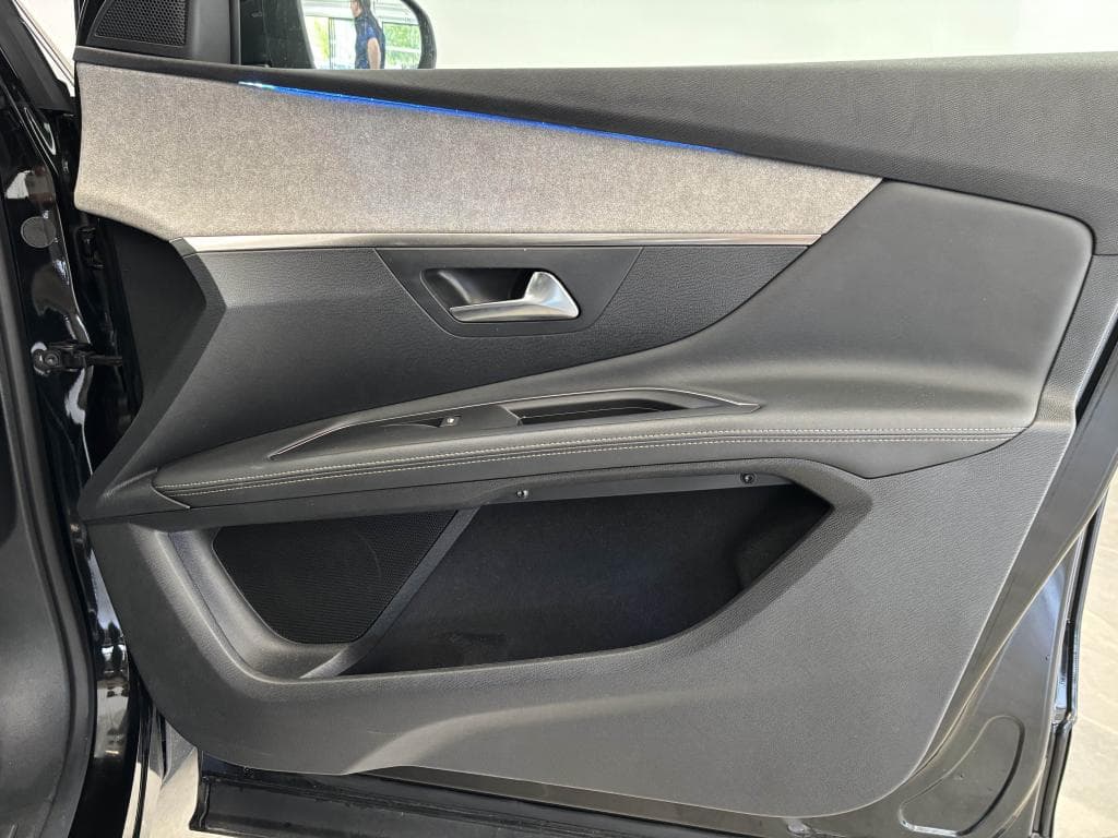 PEUGEOT 3008 – photo 17 sur 31