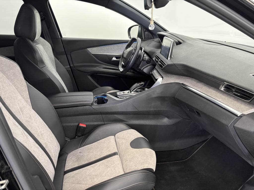 PEUGEOT 3008 – photo 19 sur 31