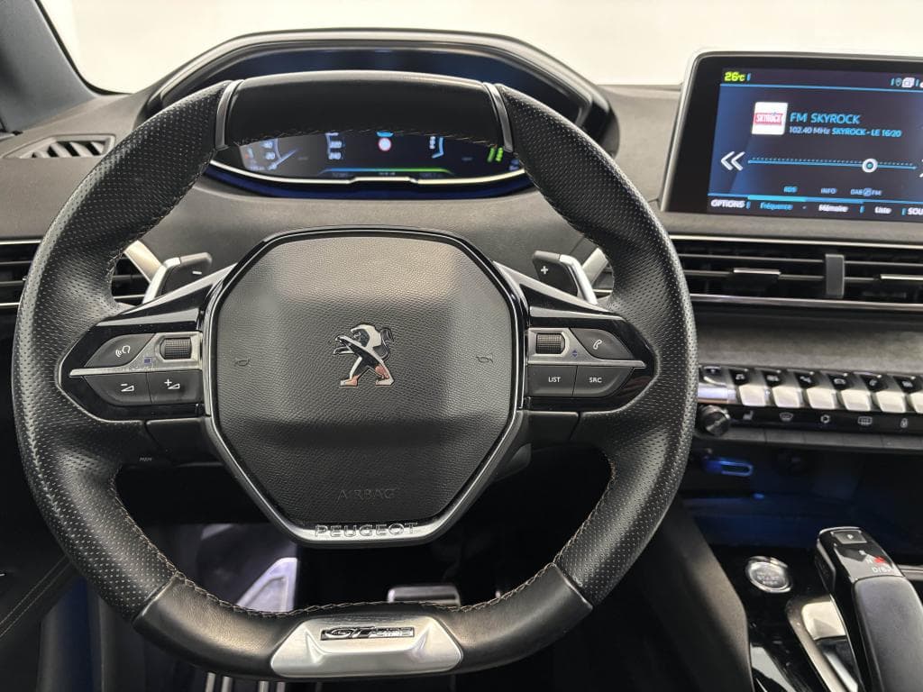 PEUGEOT 3008 – photo 24 sur 31