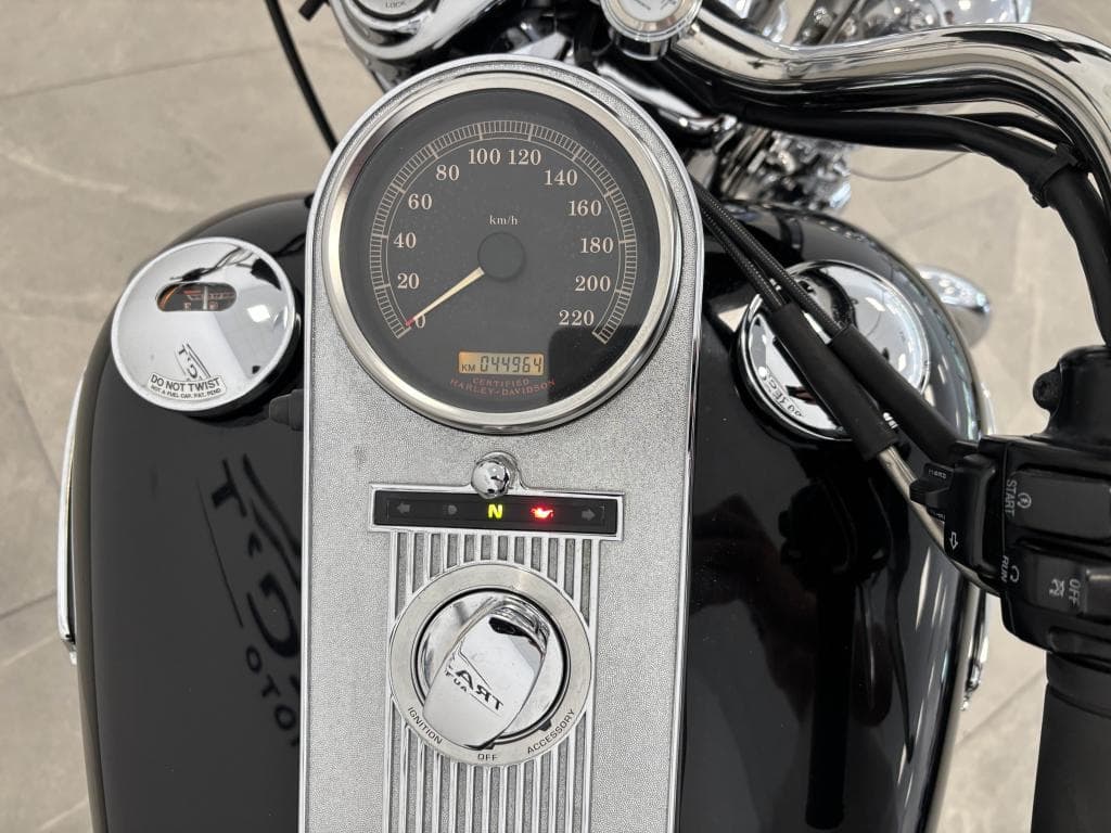HARLEY-DAVIDSON ROAD KING – photo 10 sur 19
