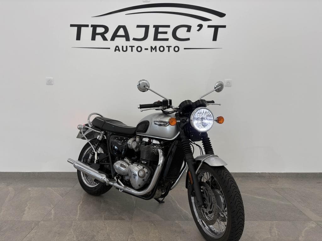 TRIUMPH BONNEVILLE – photo 1 sur 20