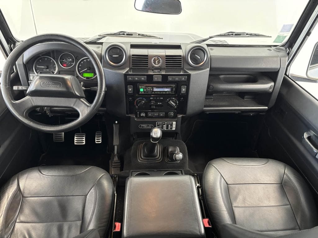LAND ROVER DEFENDER – photo 11 sur 29