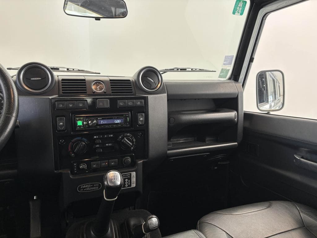 LAND ROVER DEFENDER – photo 13 sur 29