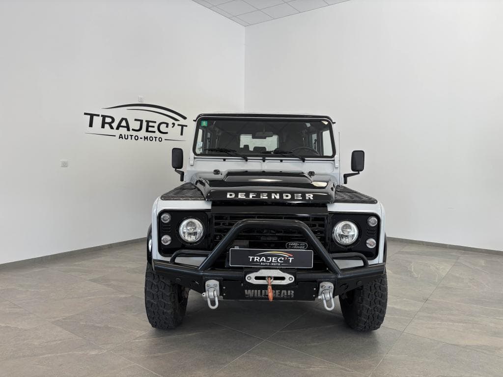 LAND ROVER DEFENDER – photo 2 sur 29