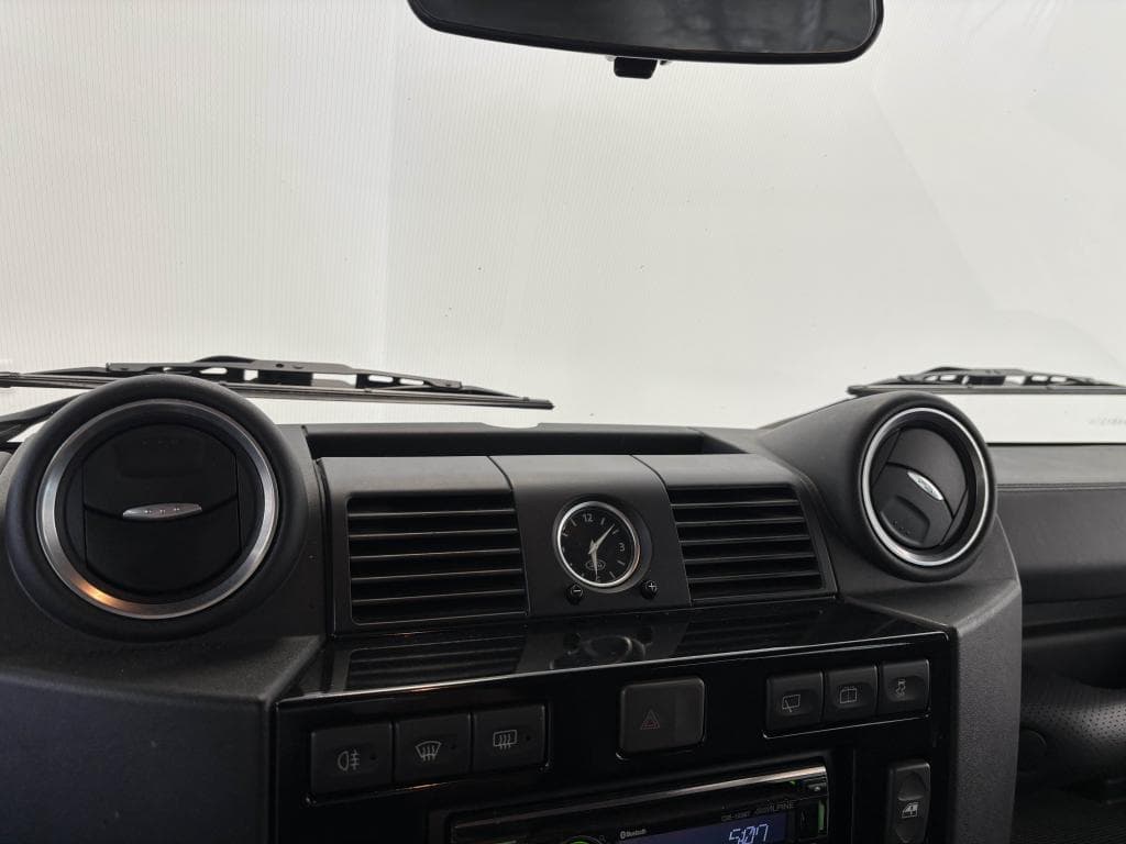 LAND ROVER DEFENDER – photo 22 sur 29