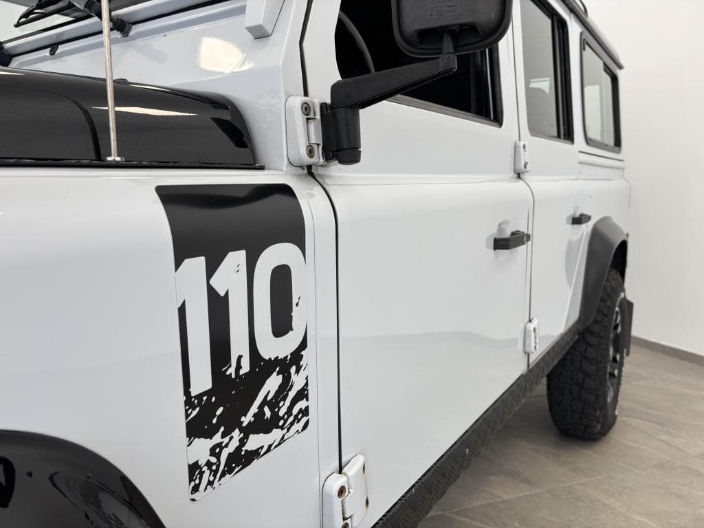 LAND ROVER DEFENDER – photo 6 sur 29