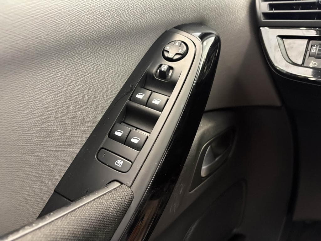 CITROËN C4 PICASSO – photo 19 sur 29
