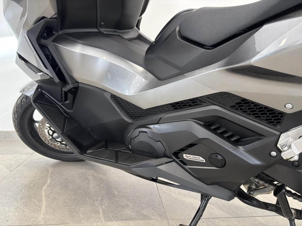 HONDA FORZA 750 – photo 13 sur 16