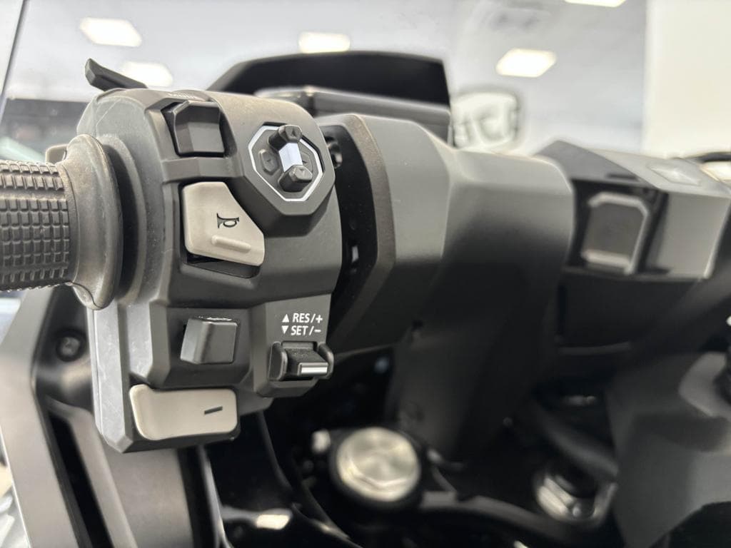 HONDA FORZA 750 – photo 15 sur 16