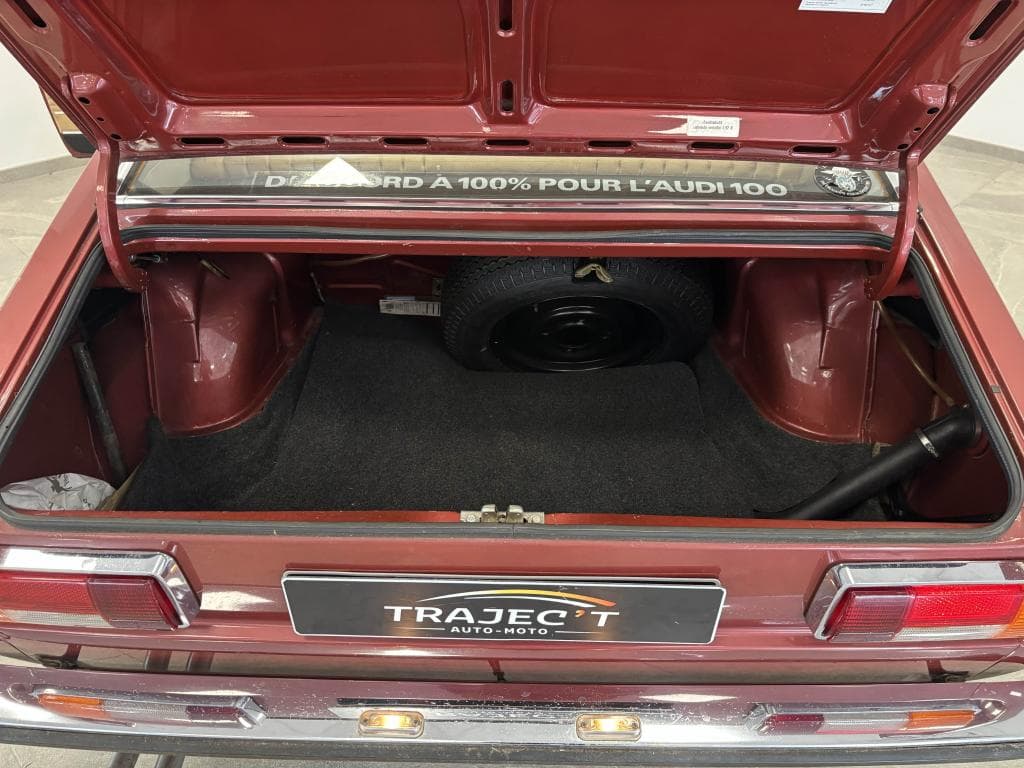 AUDI 100 – photo 12 sur 30