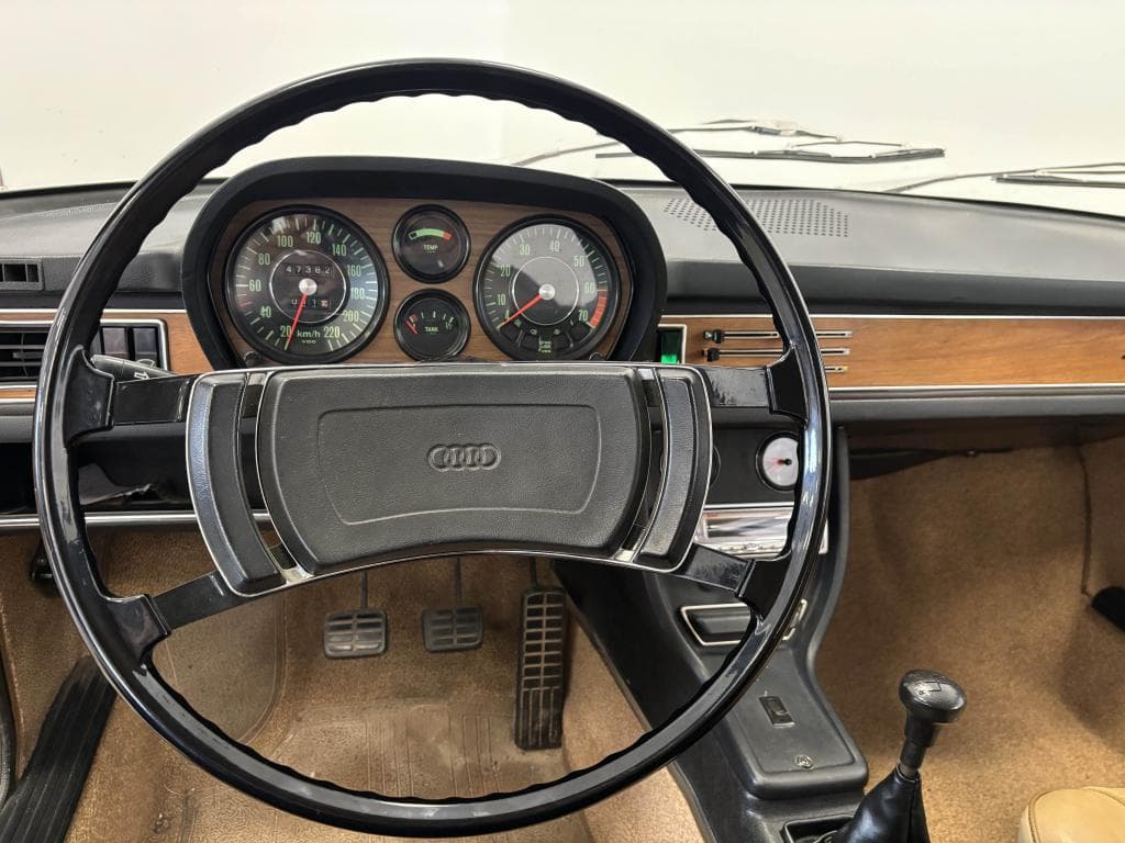 AUDI 100 – photo 24 sur 30