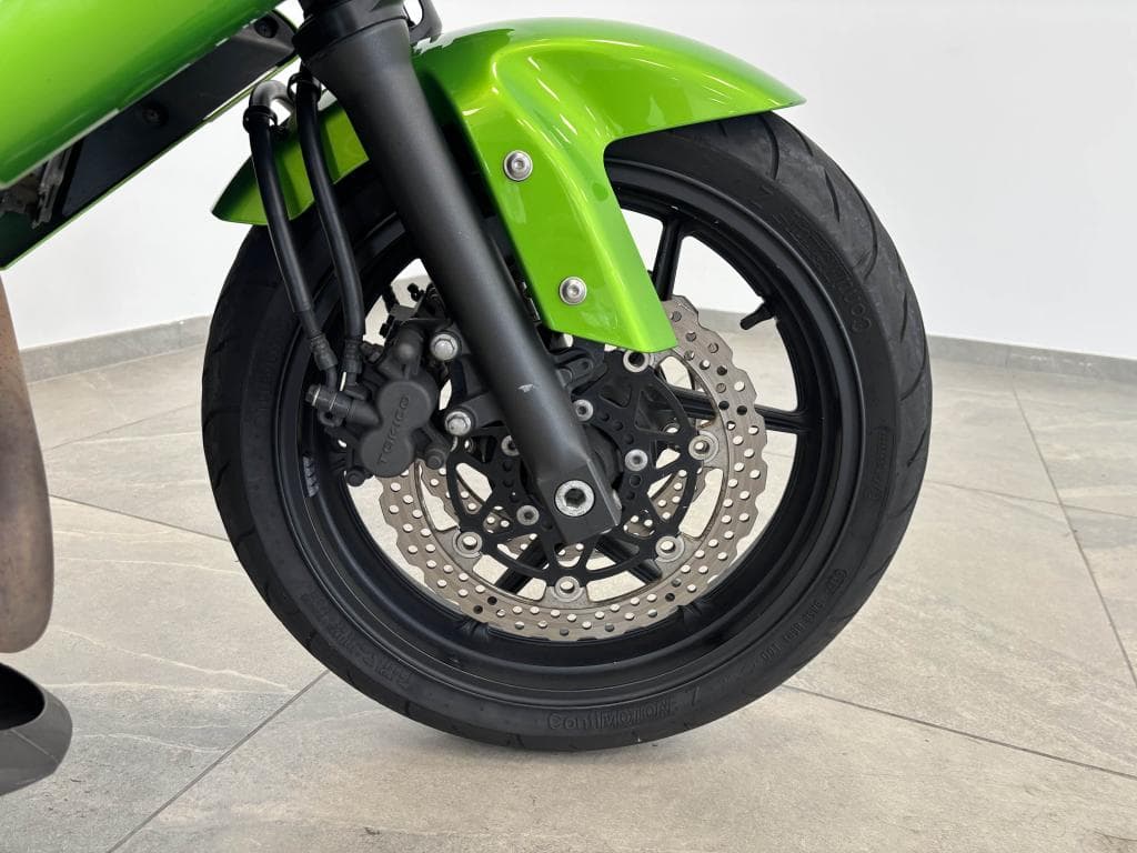 KAWASAKI ER 6 – photo 11 sur 17