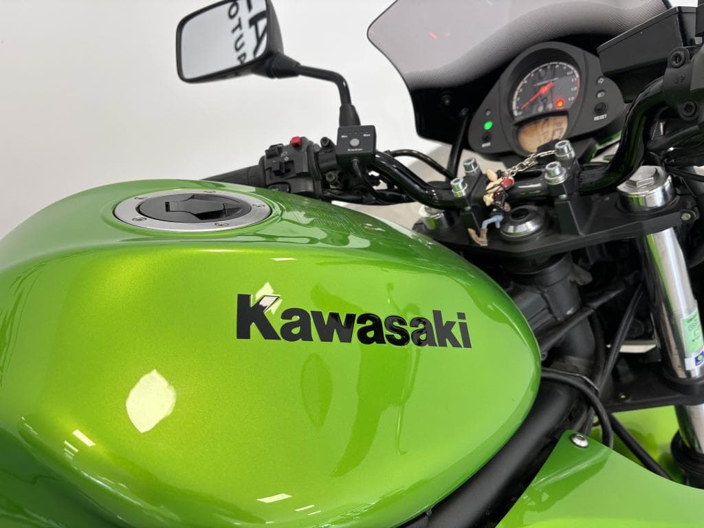 KAWASAKI ER 6 – photo 12 sur 17