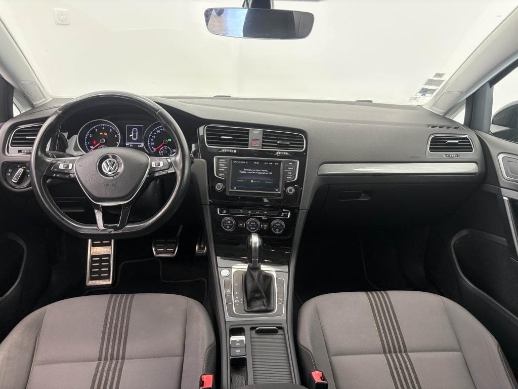 VOLKSWAGEN GOLF – photo 10 sur 29