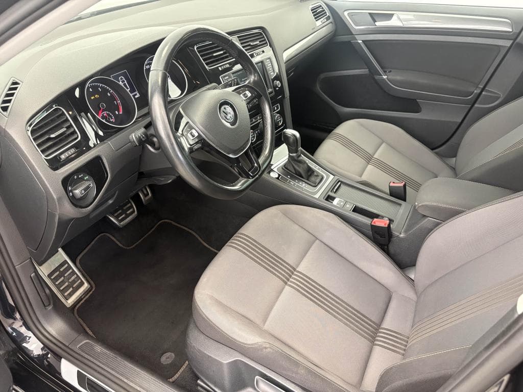 VOLKSWAGEN GOLF – photo 11 sur 29