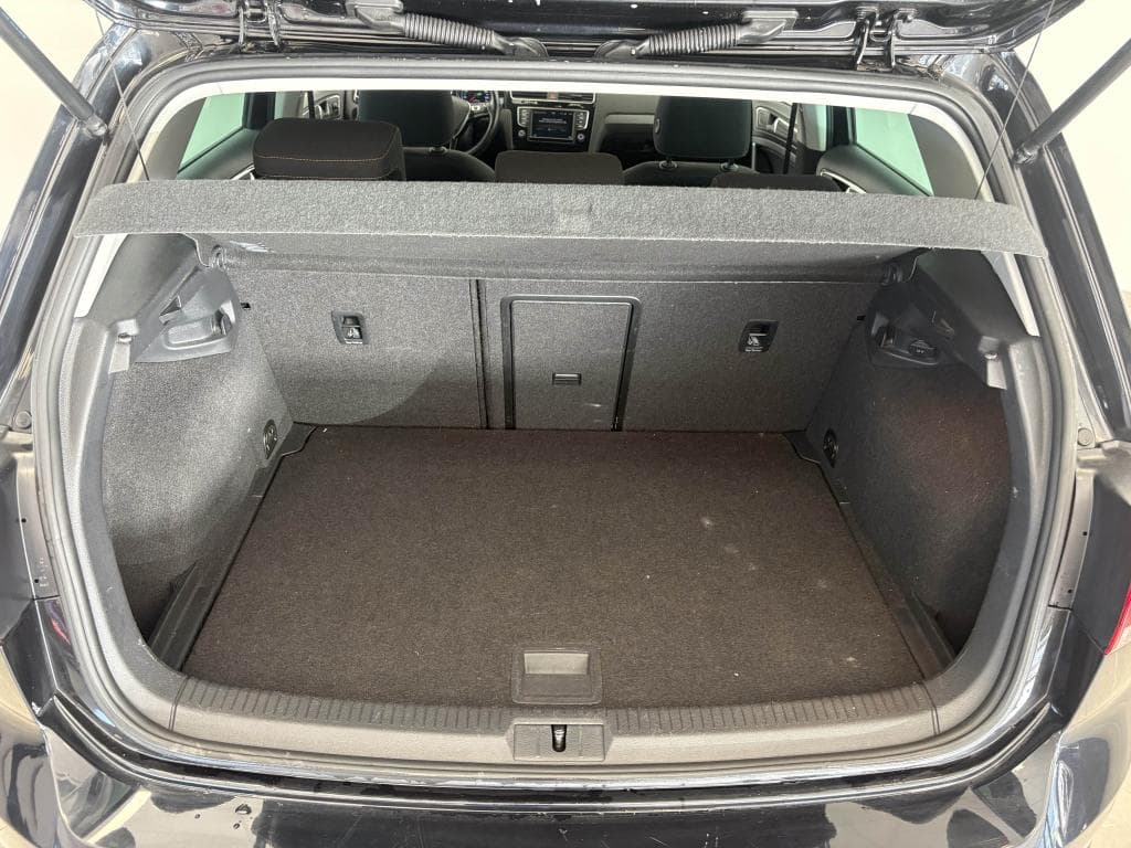 VOLKSWAGEN GOLF – photo 16 sur 29