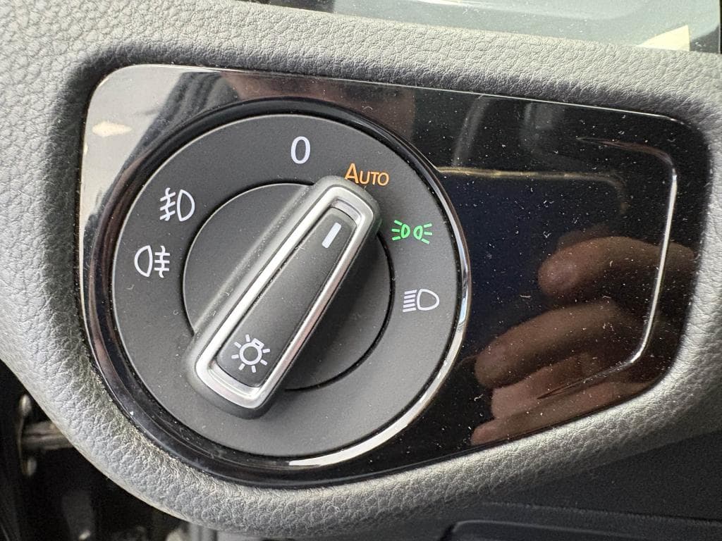 VOLKSWAGEN GOLF – photo 20 sur 29