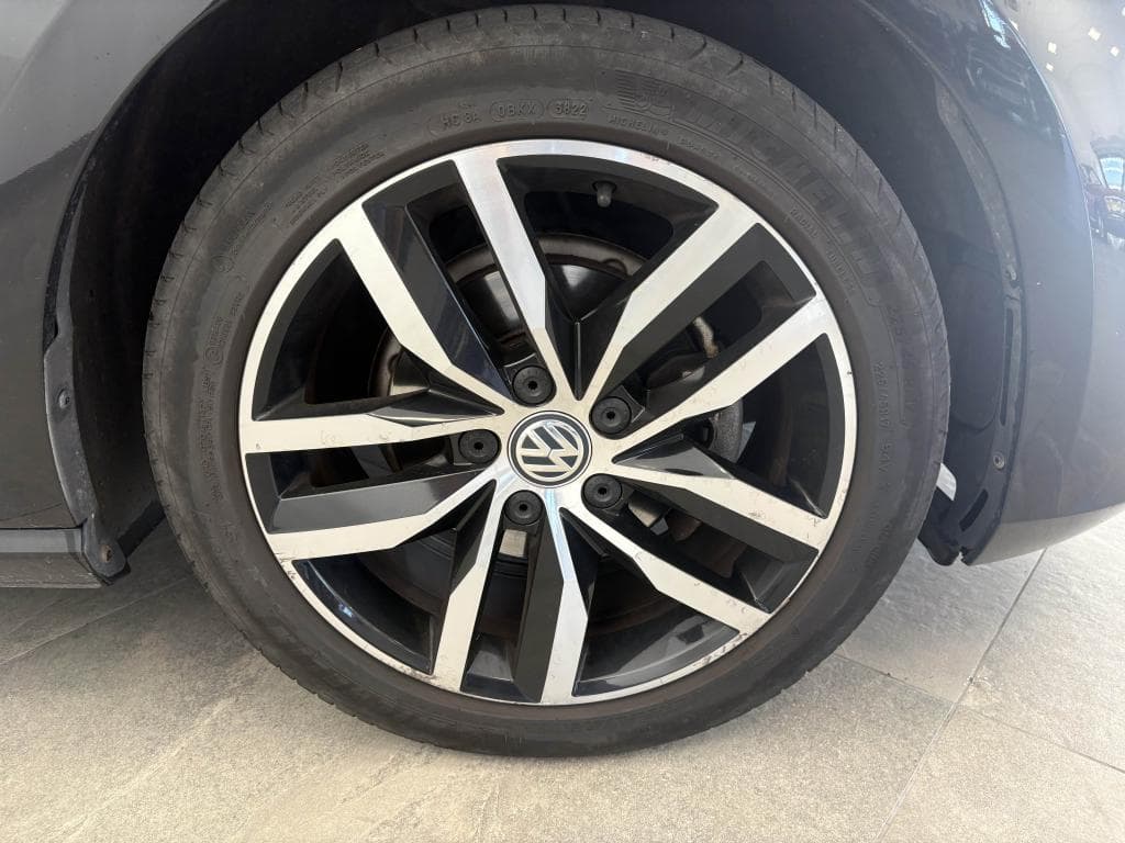VOLKSWAGEN GOLF – photo 29 sur 29