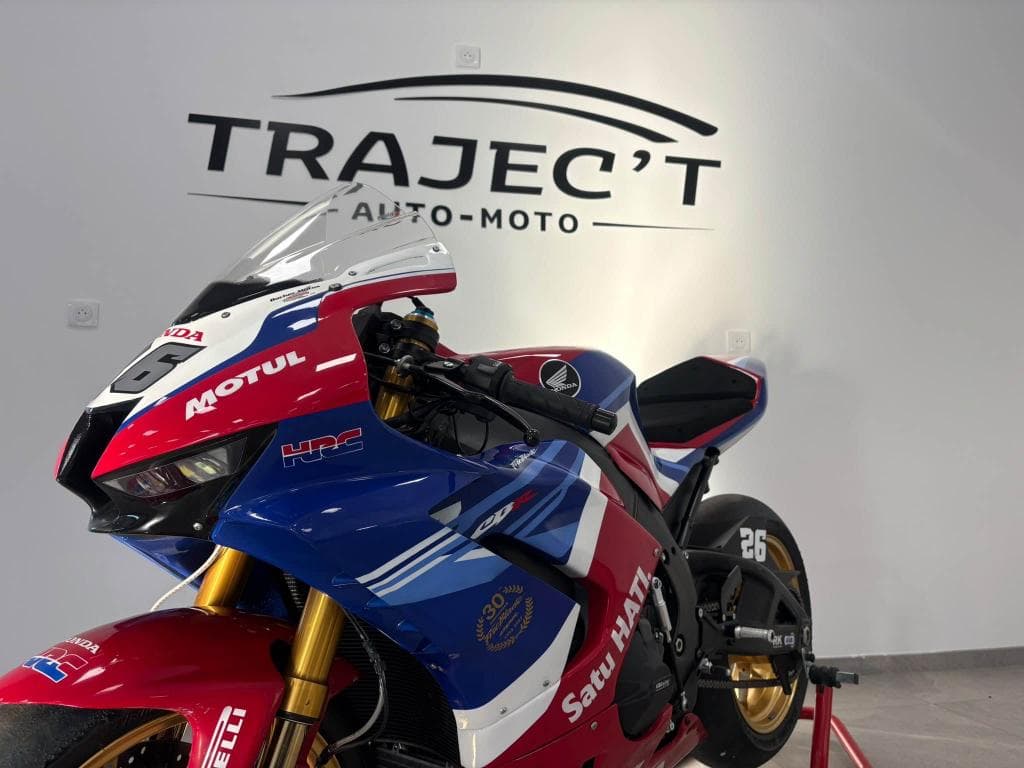 HONDA CBR – photo 11 sur 20