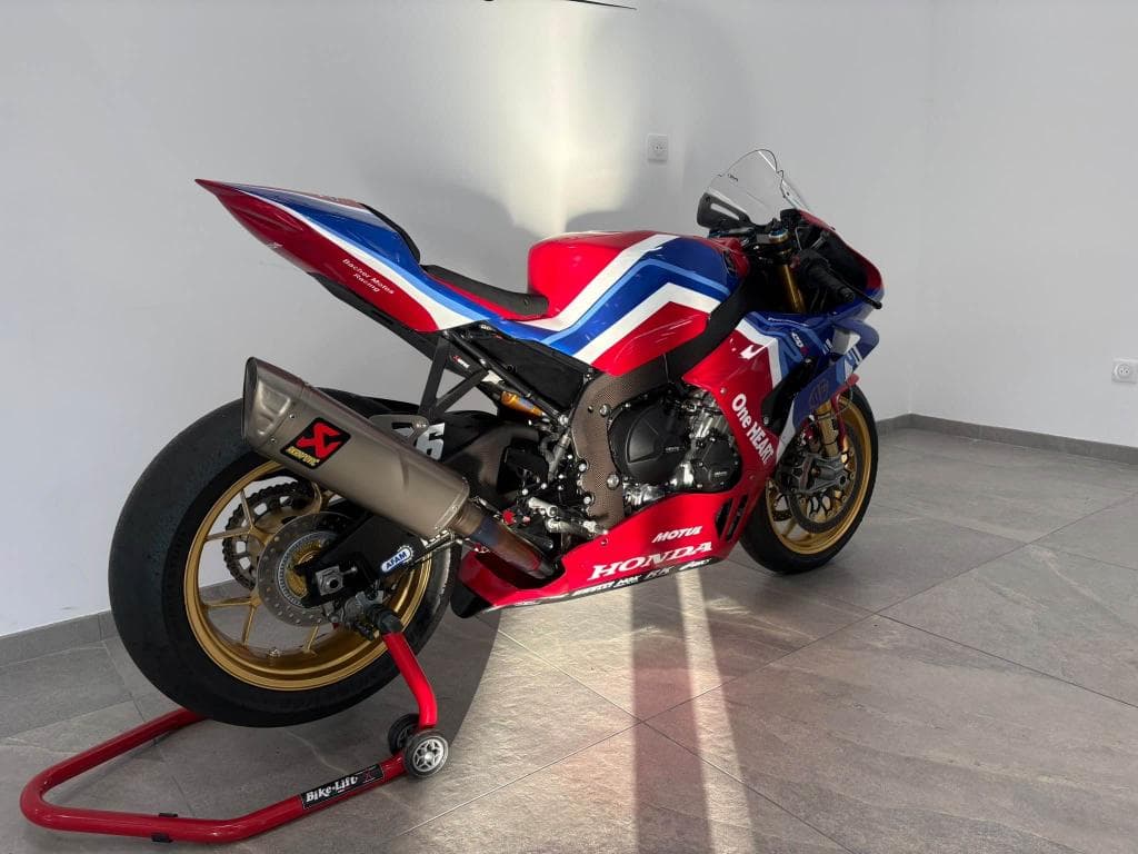 HONDA CBR – photo 17 sur 20