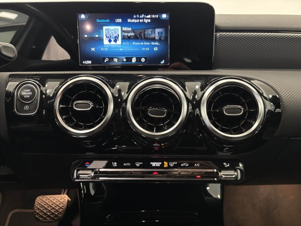 MERCEDES CLASSE A – photo 10 sur 23