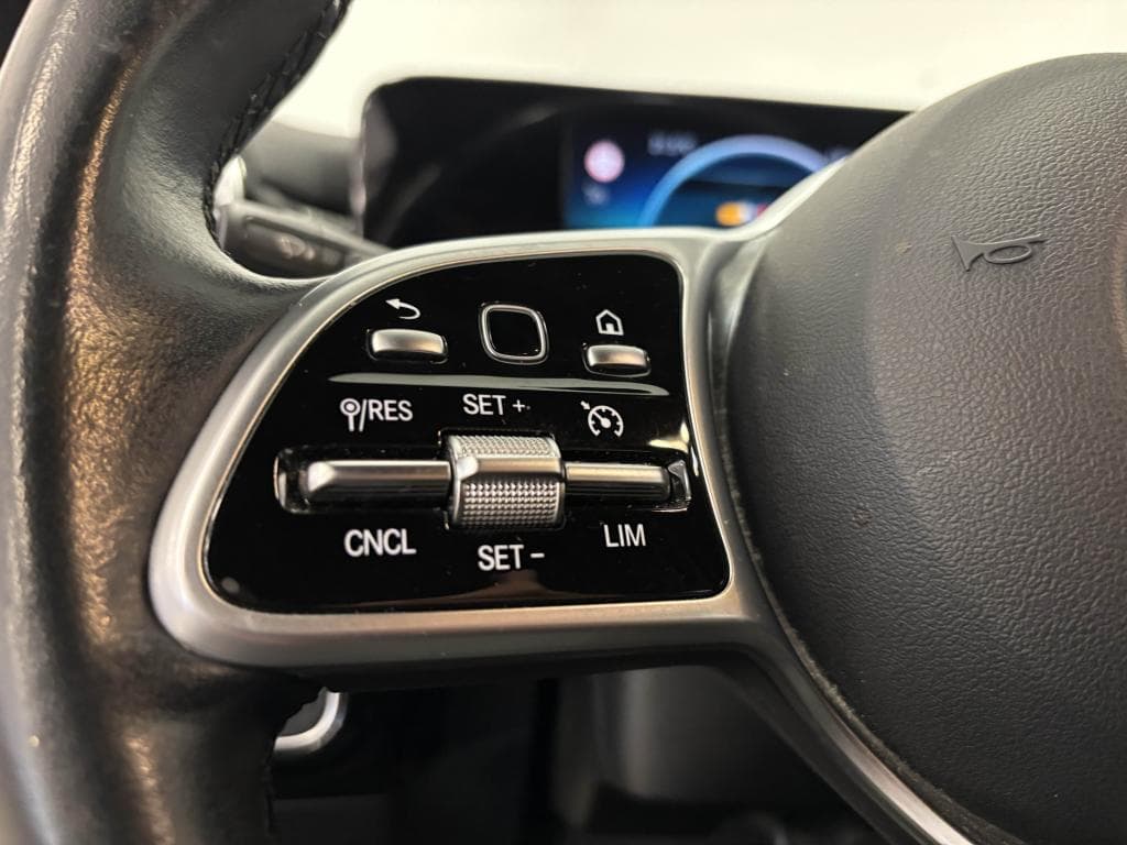 MERCEDES CLASSE A – photo 13 sur 23