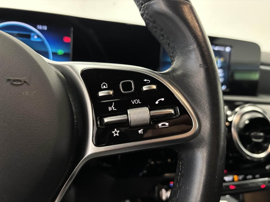 MERCEDES CLASSE A – photo 14 sur 23