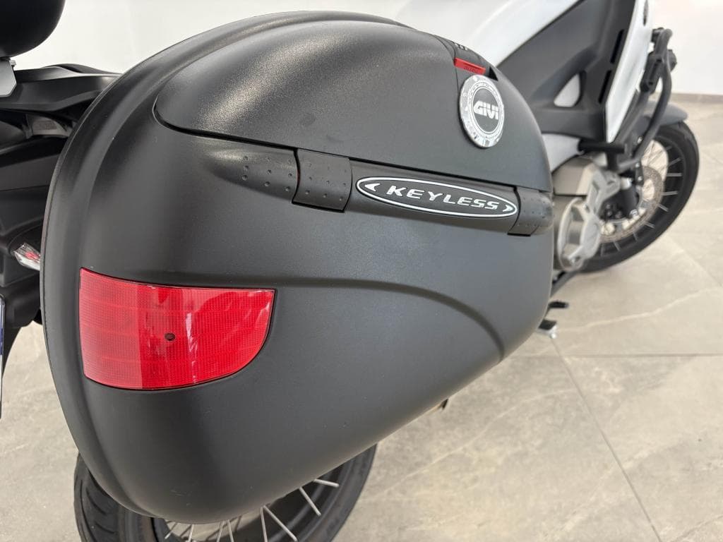 HONDA VFR 1200 DCT – photo 11 sur 19