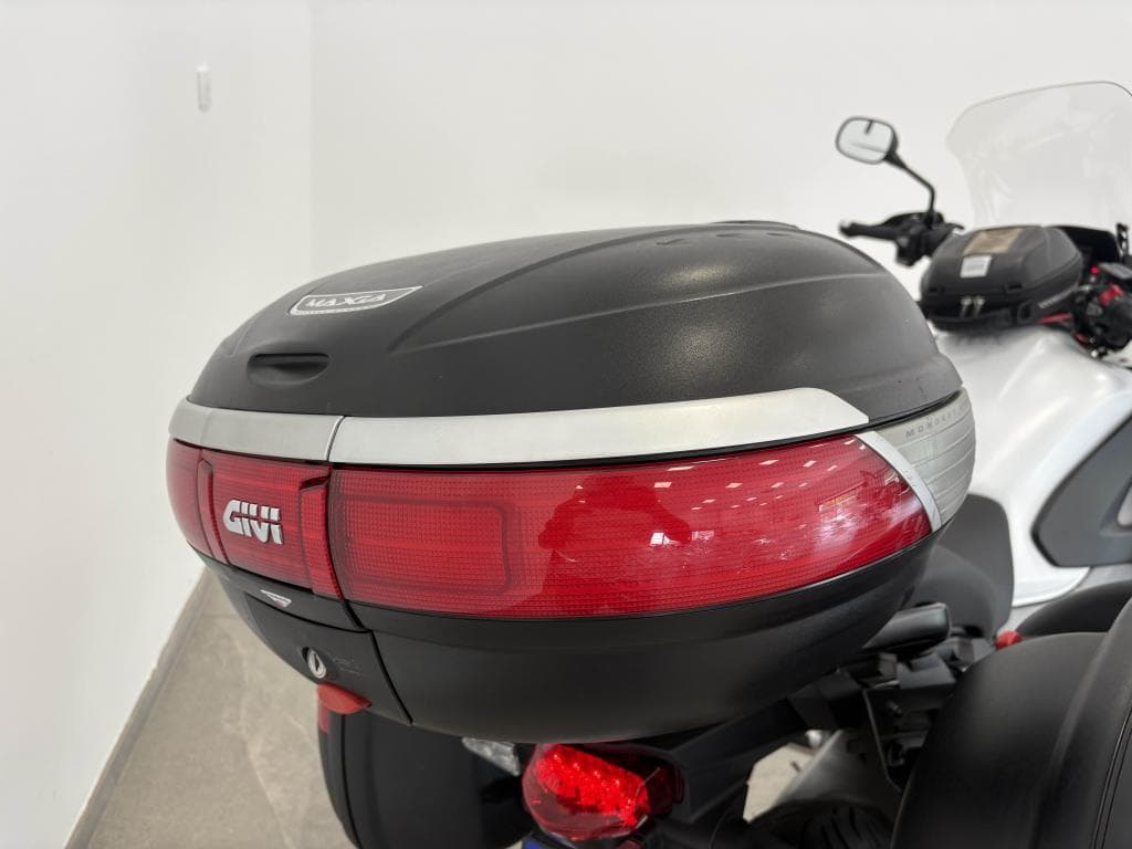 HONDA VFR 1200 DCT – photo 12 sur 19